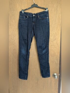 Levis Women’s Dark Blue Skinny Jeans